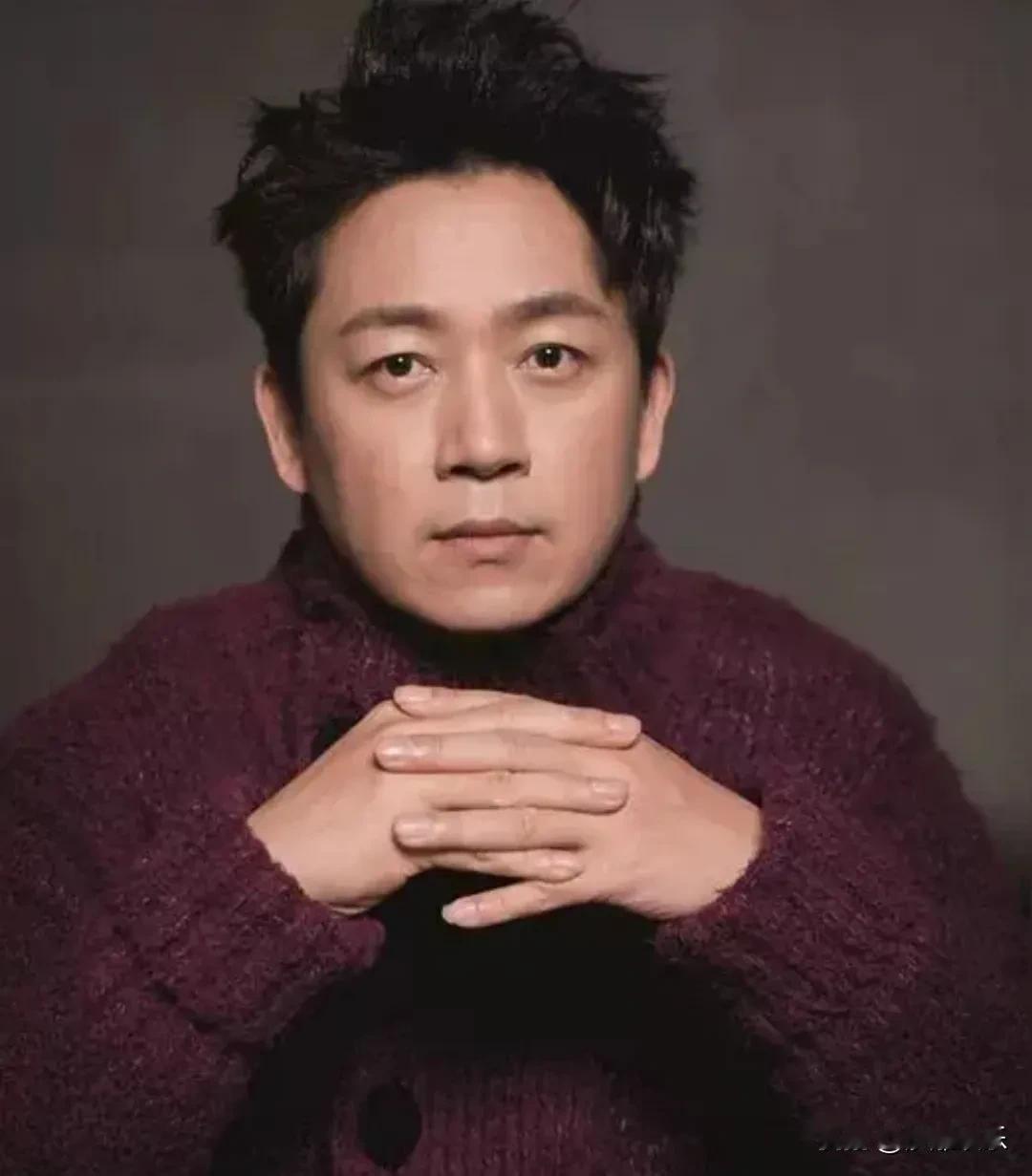 潘粤明深夜发文怒喷“裁判再黑”！这才是真球迷，球不说谎，干它就完了！

2月26