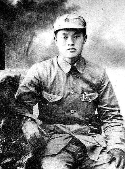 1949年，浏阳解放，下乡干部见到干着农活的老农，不敢相信这就是当年智取遵义的红