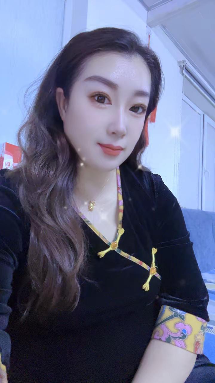 御姐的自我修养 红色项链搭配技巧 服饰与饰品搭配 穿搭的自我修行 古装毛衣项链配