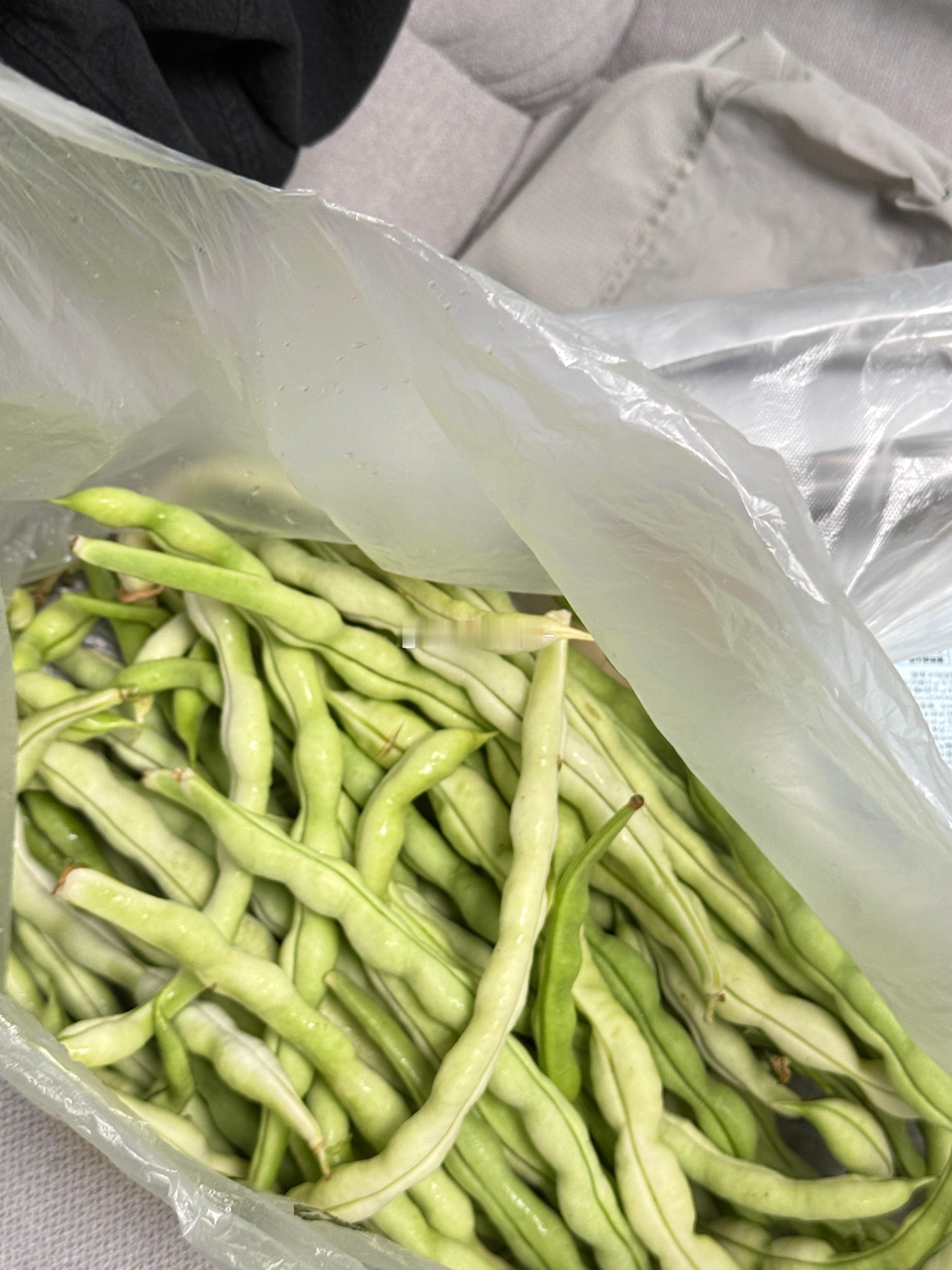 山东人都是被豆科蝶形花亚科诅咒了吧……我家里因为没人吃豇豆所以逃过一劫，但只是换