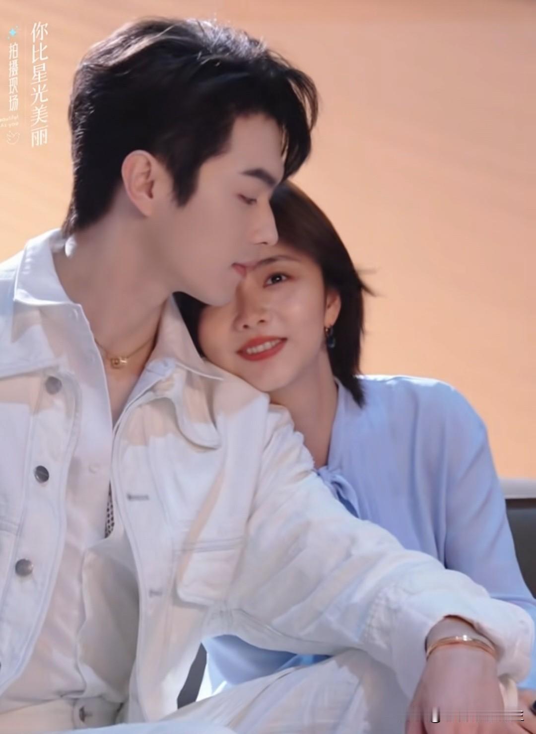 刚追完两部剧，许凯简直帅到我心坎里了，我以前怎么没发现他这么有魅力！你俩搭好配[