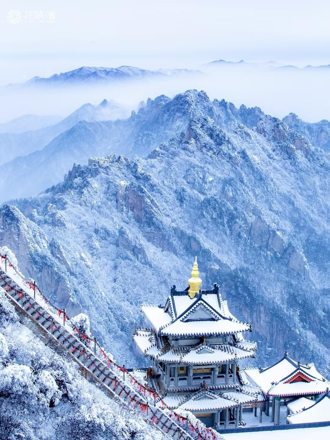 “远赴人间惊鸿宴，一睹人间盛世颜” 位于洛阳的这座仙山，传说是老子归隐...