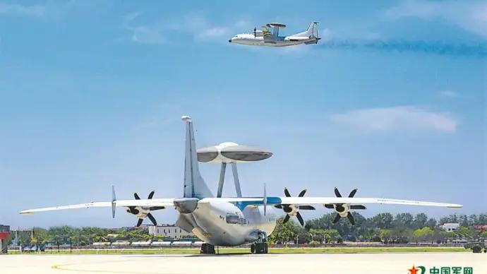 据《解放军报》12月4日刊发的报道《枕戈待旦制胜海天——来自东部战区海军航空兵某