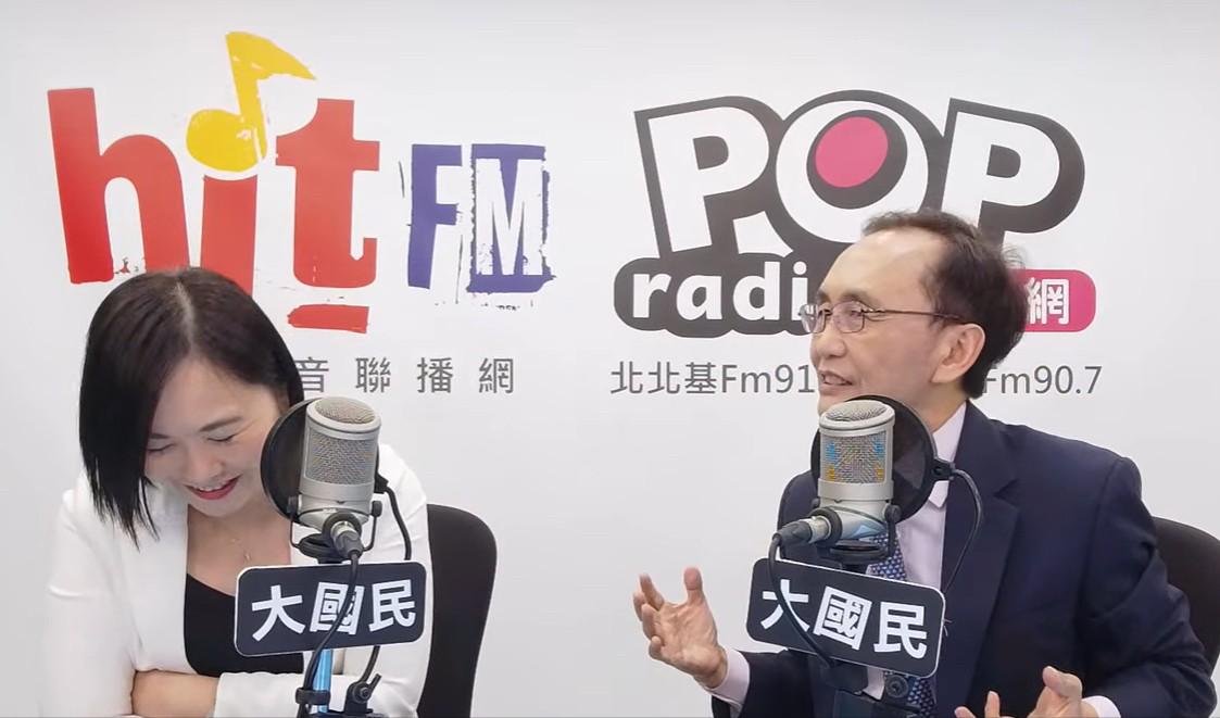 “有事冲我来”，蒋万安霸气回应。
反毒油事件的舆论战场直接烧到了台北市长蒋万安身