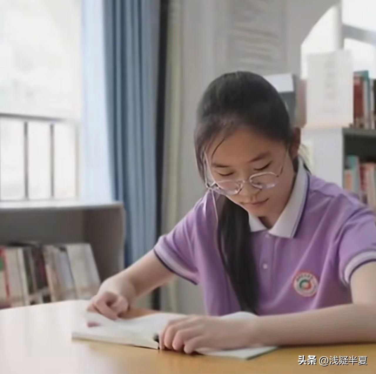 全省独一份！先高考，再中考！福州15岁初三女孩以614分提前锁定中科大
 
别人