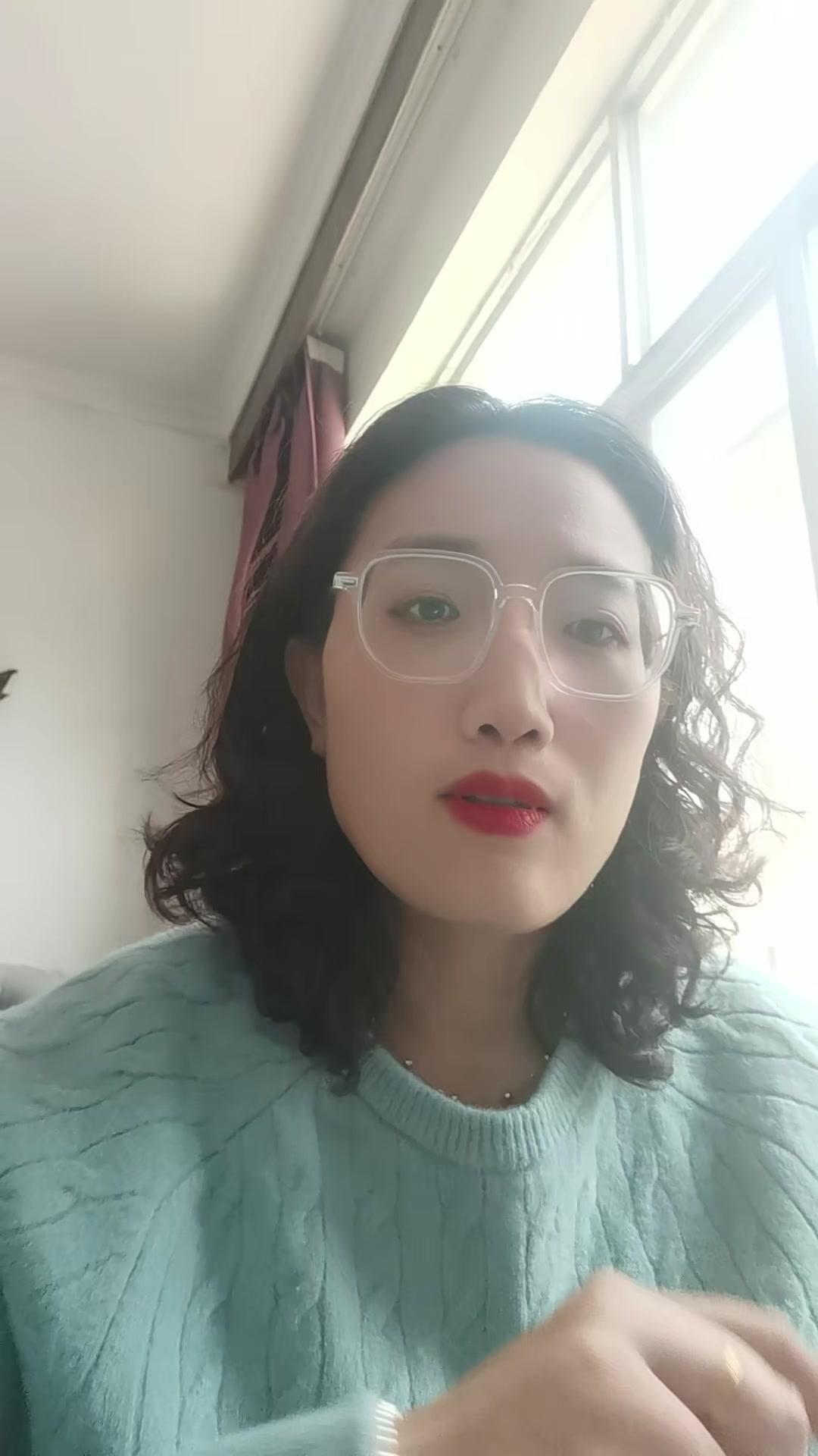 有人说生儿子可以放心给婆婆带，因为男孩长大跟谁都不亲，孝顺自然亲，不孝顺谁带都一