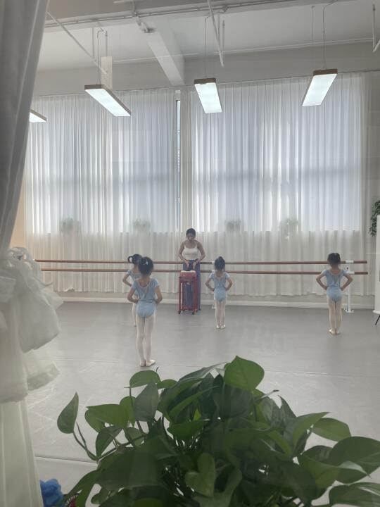 5岁女儿掏出全部零花钱，要“雇”我整个暑假😭
