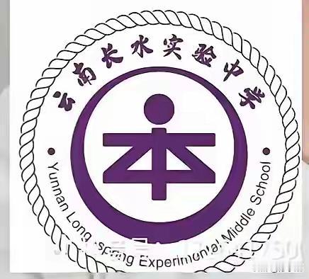 大家看看这校徽，有没有问题？

就这校徽让很多网友质疑。

有支持者说，不就是一