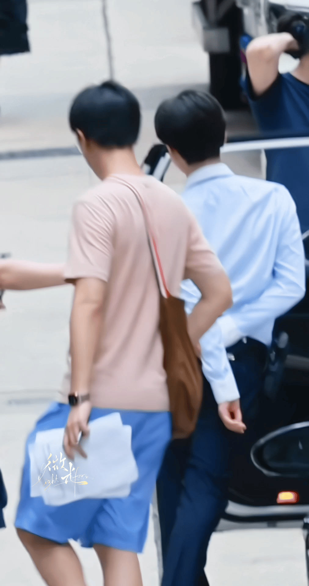 哥哥你知不知道你干嘛我们都看到了