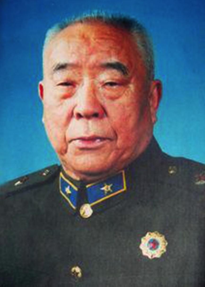 1937年，护士给西路军伤员清洗伤口，突然惊叫："这怎么可能？"几个男医生闻声赶