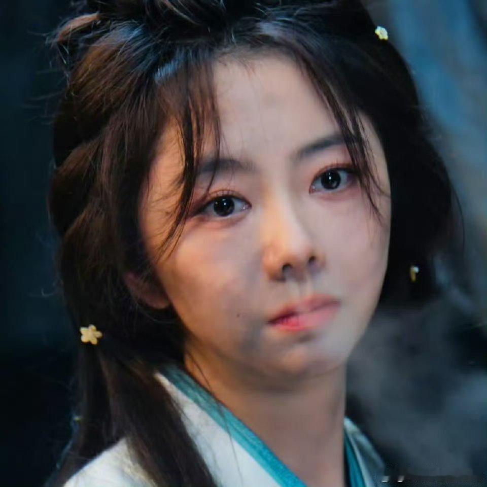 谭松韵 脏脏包与旺旺雪饼脏脏包vs旺旺雪饼，谭松韵新剧头像萌到我了谭松韵这两个造