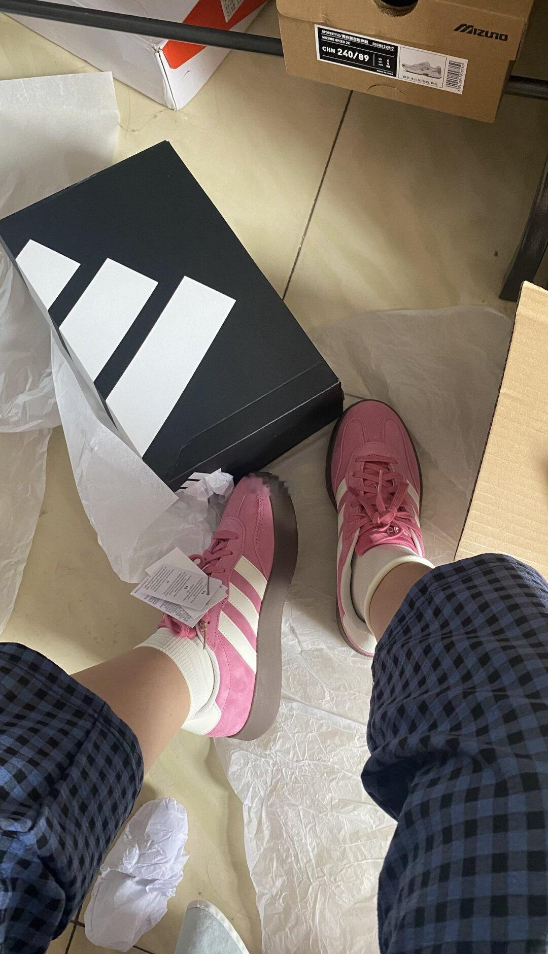 大发。为心情买单
一双美丽废物[呃R]
