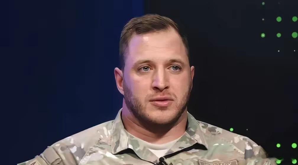 欧尔班之子加斯帕尔使用特权快速办理提前退役，原因耐人寻味。据匈牙利媒体报道，匈军