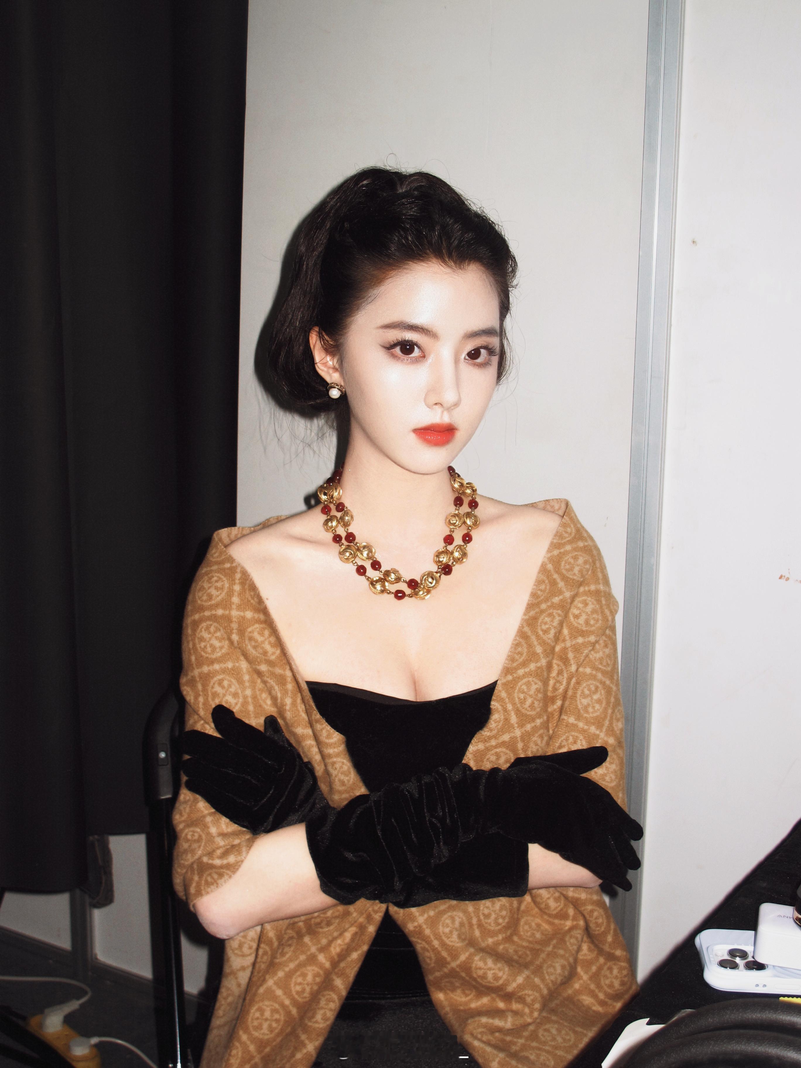 记录第一次红毯见到了好多朋友也期待下一次见面！补一个冬至快乐嘻嘻🥟清补凉好好吃