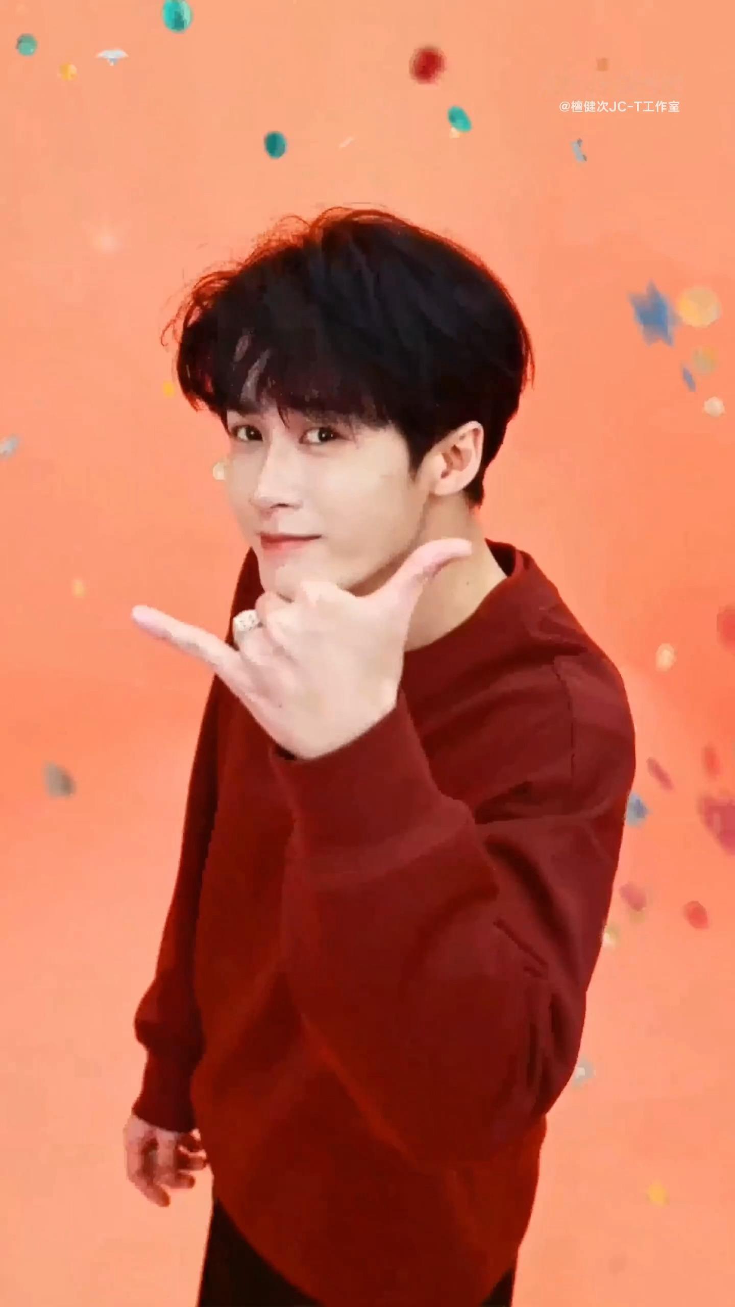 檀健次祝大家六六大顺 檀健次初六的祝福已送达！㊗️大家六六大顺 ，财源广进