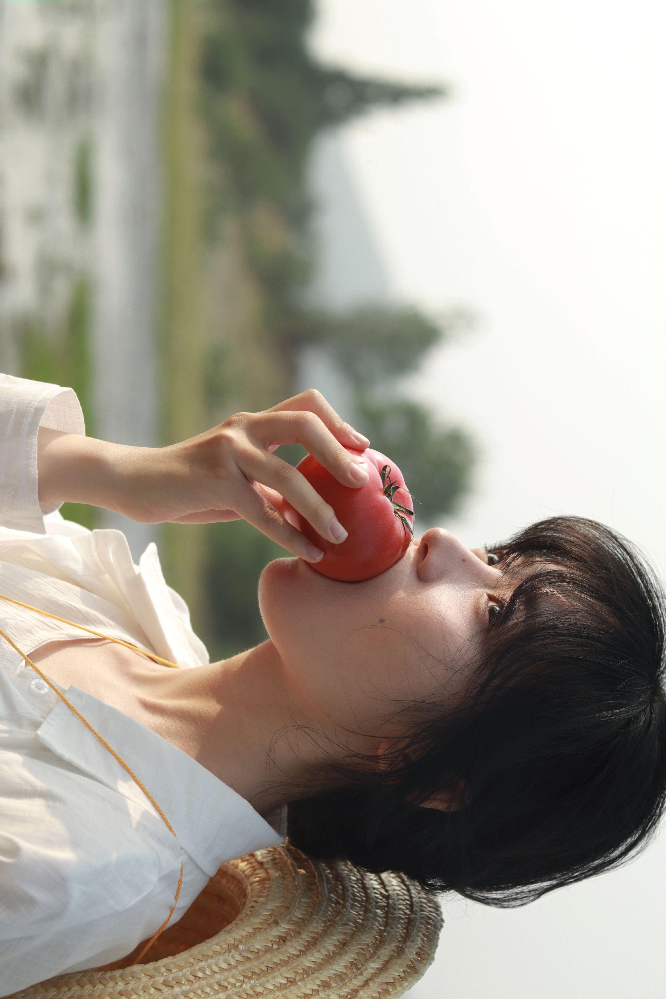 故事总是发生在夏天。