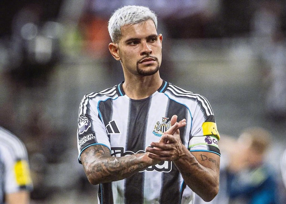 📢 最新消息：曼联正以约8000万欧元的价格与布鲁诺·吉马良斯进行深入谈判，但