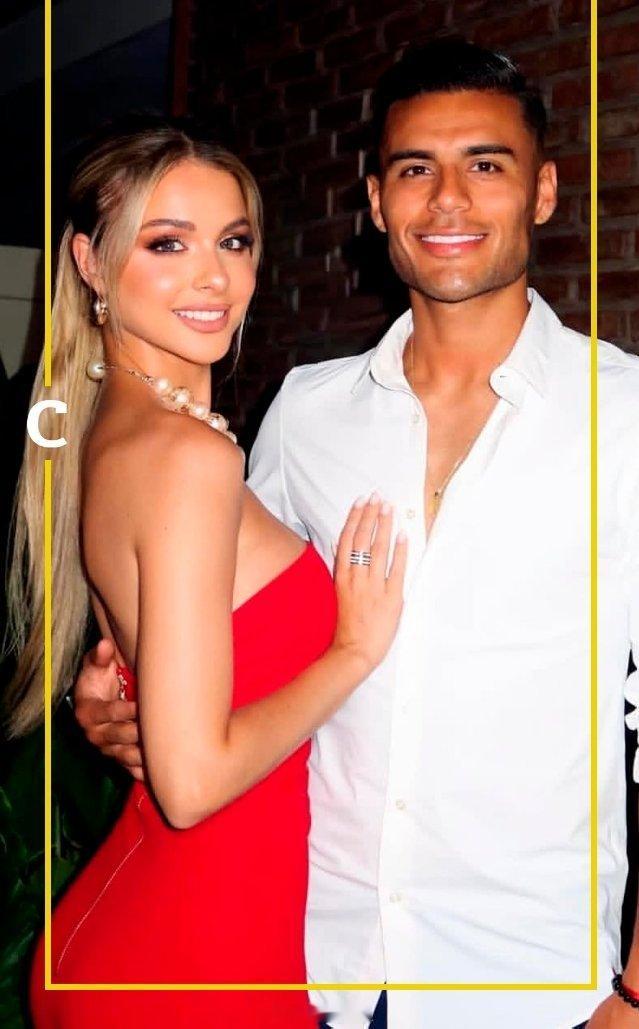 河床 🎄河床最新签约的贝拉与他的伴侣“阿根廷环球小姐”阿尔达娜一起庆祝了圣诞节