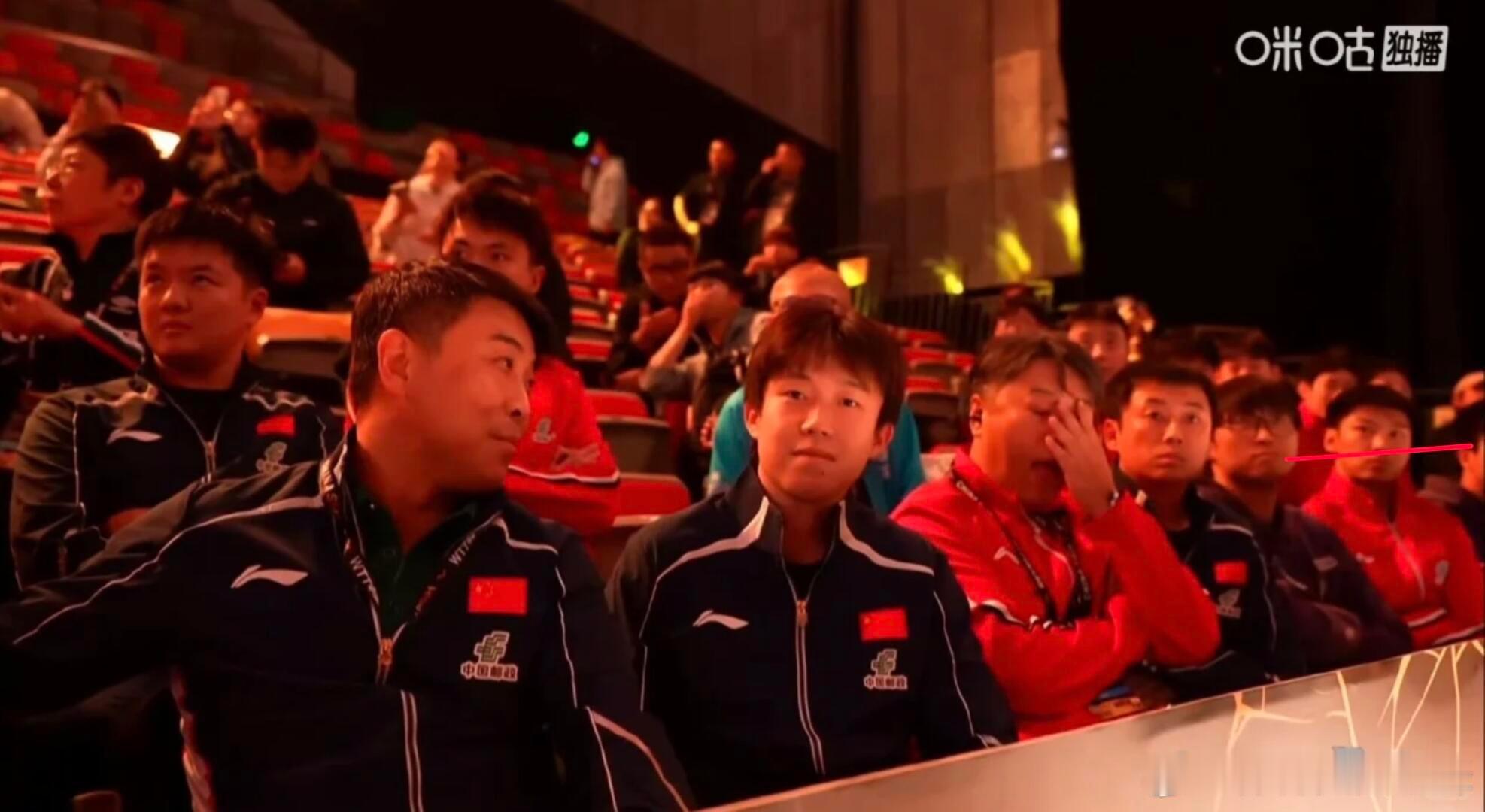 国乒提前无缘2项冠军主场大满贯，提前丢了男双和混双两项冠军。男单目前只剩周启豪在