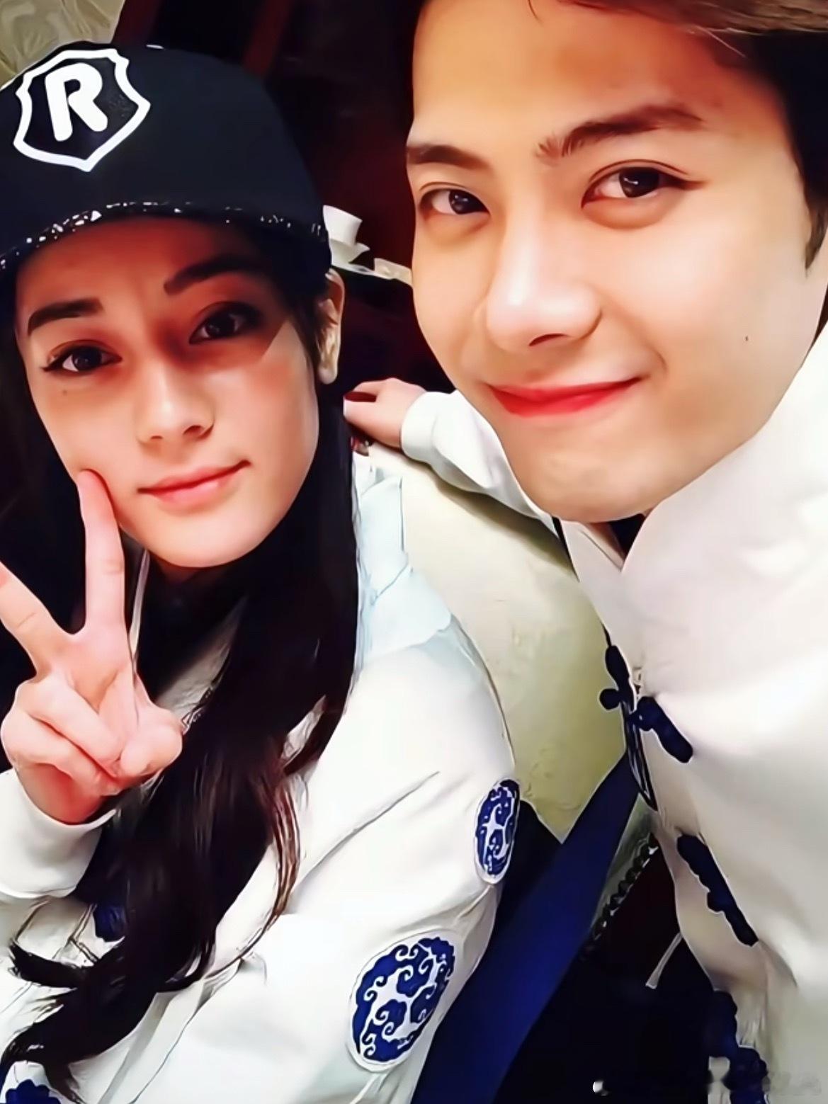 你好星期六里面的抽礼物环节好有意思有看点既能剧宣还能增进彼此的友谊王嘉尔抽到了热