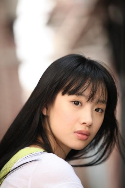 当年，《白鹿原》开拍三个月后，张嘉译却要求撤换女主李梦，导演听后直挠头，张嘉译说