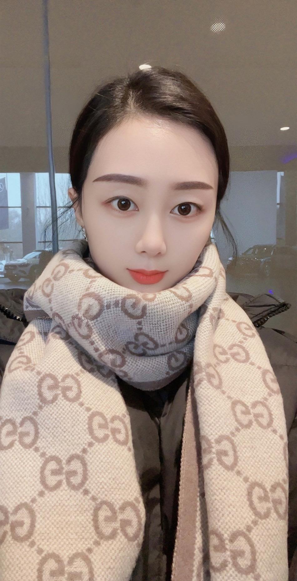 “路不通时，选择拐弯；心不快时，选择看淡；情渐远时，选择随意。”