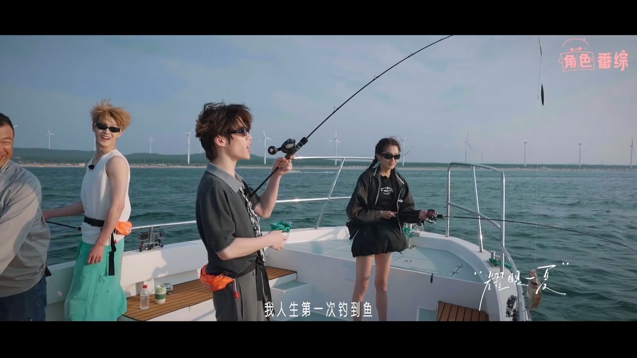 关晓彤李昀锐相处好舒服关晓彤李昀锐引导型恋人相遇了电视剧耀眼 谁懂啊，沙发那段幻