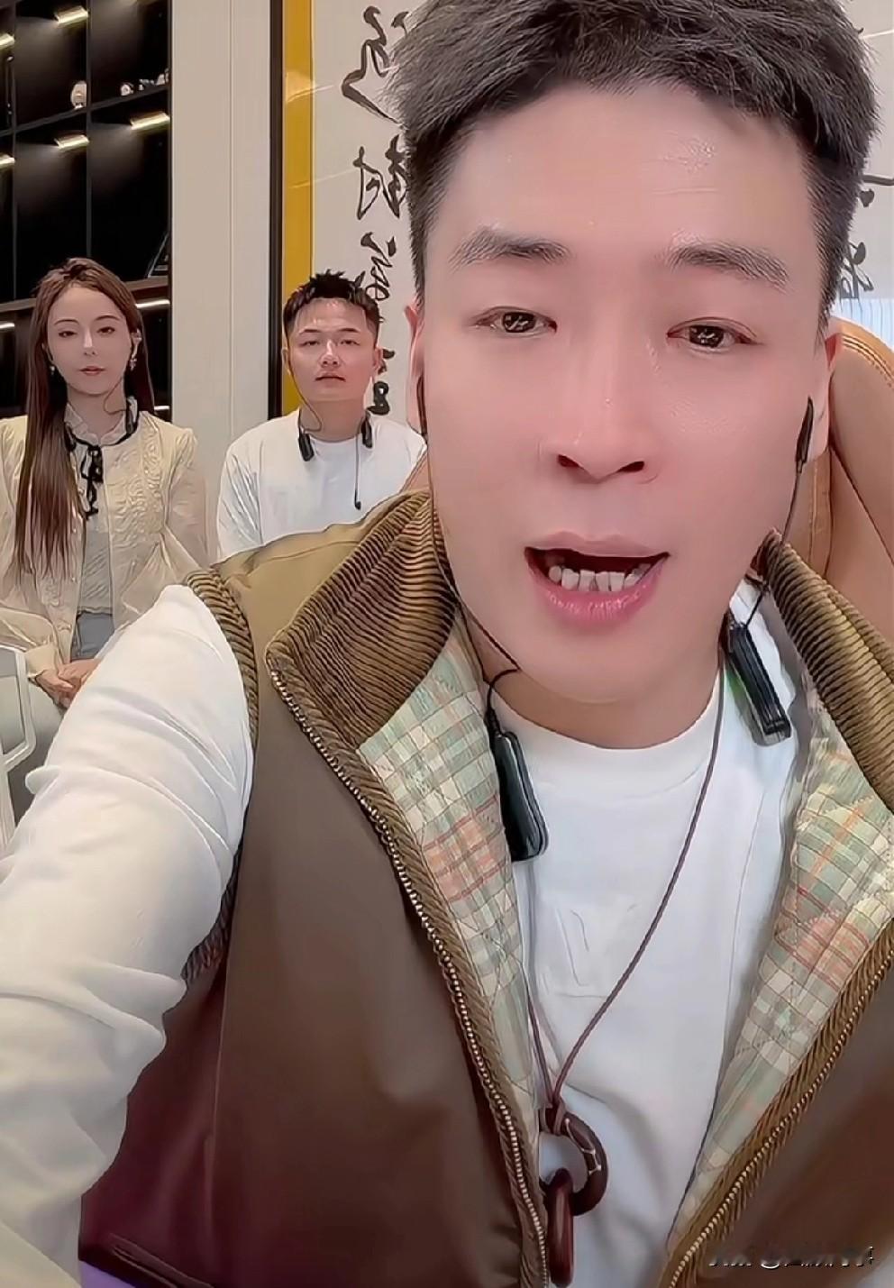 刘一手喜获ks官方特许，谈判成功得扶持！

           刘一手至今未与