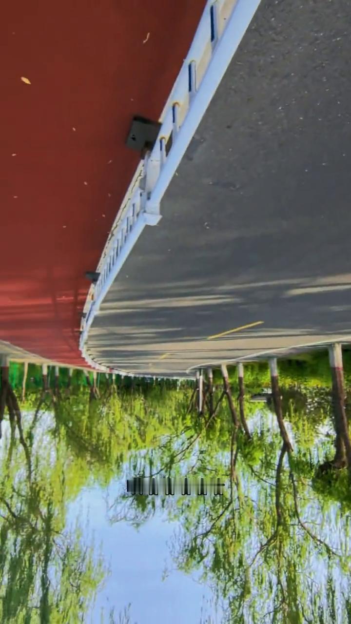 运20应该是唐山机场起飞，记住不能暴露起飞地点。为了照运20，自己栽栏里了，栽进