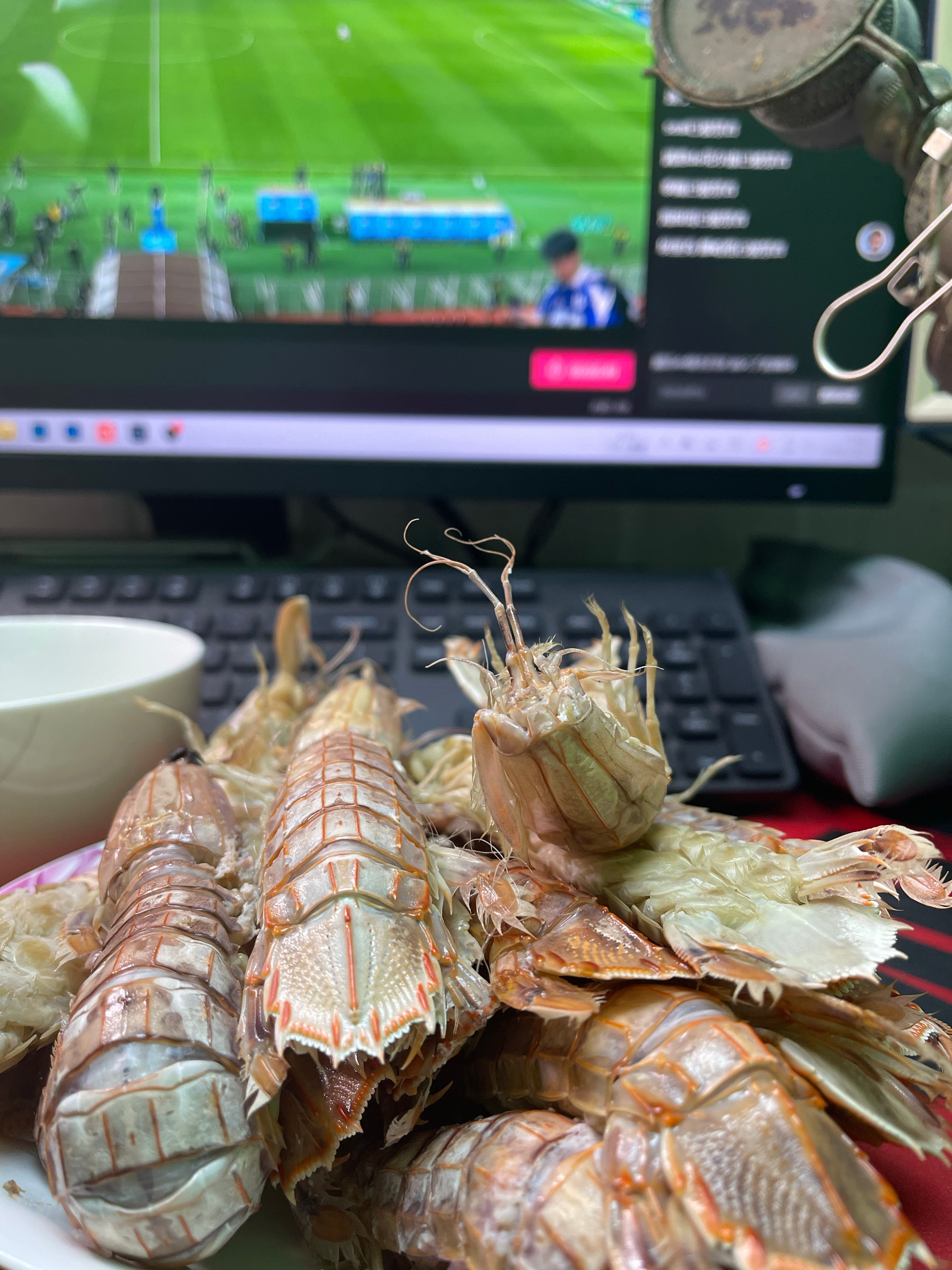 正在咪咕二台开播，辽宁铁人vs大连英博，付费场，有空来看 