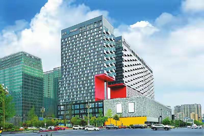 四川银行成立不足6年资产规模达到7100亿元，利润增幅达100%，资产规模和利润