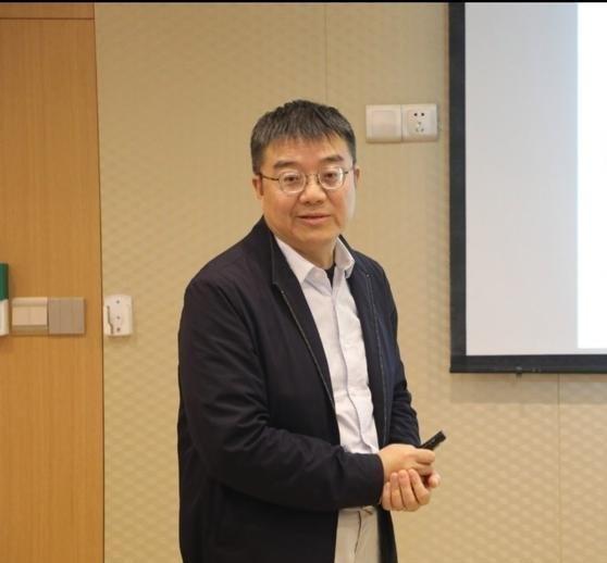 《陈志明院士：从太湖之滨到世界计算数学舞台的“追光者”》三十三年里，这盏灯几乎从