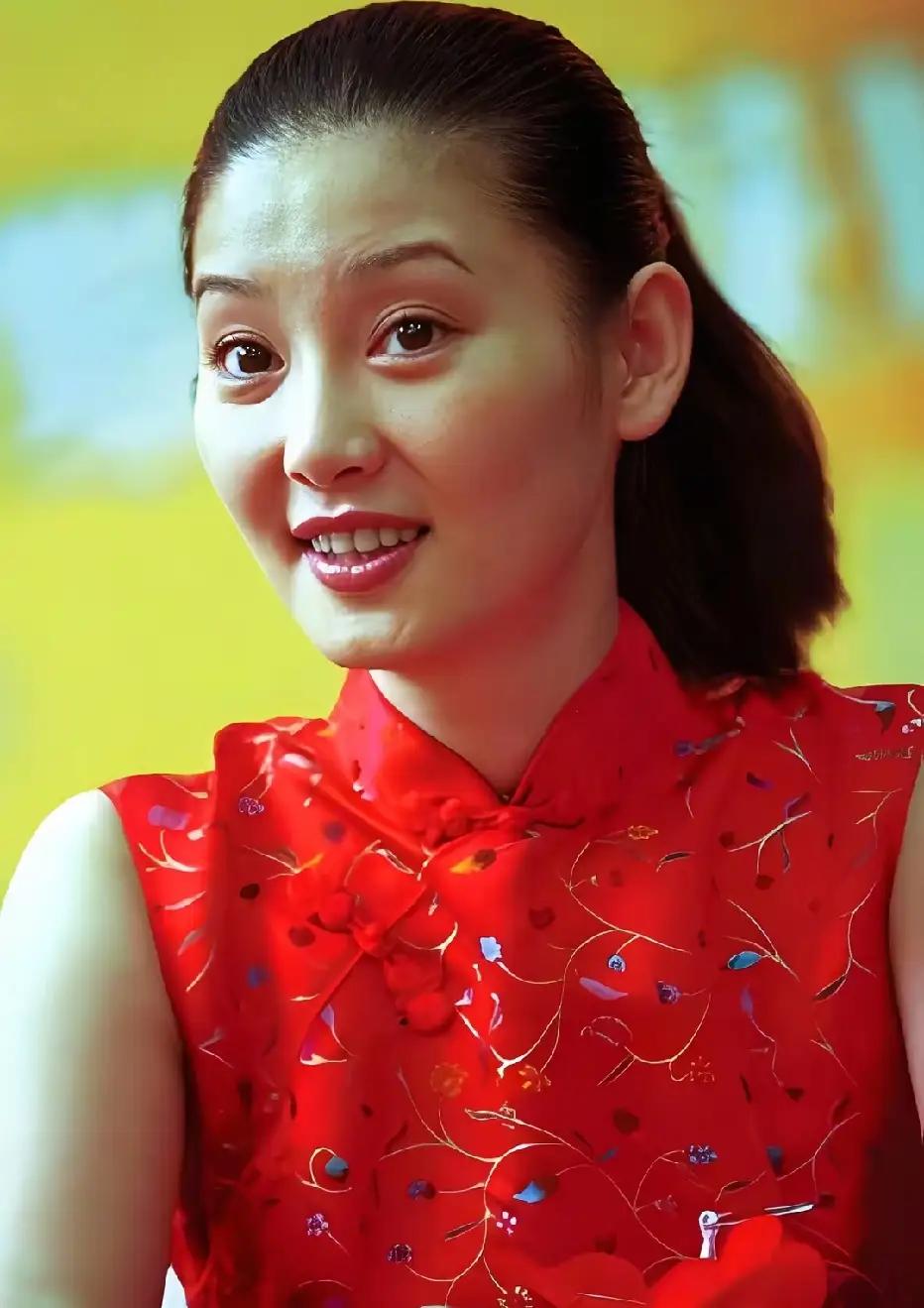咱说颜值这块，两人差着十万八千里那，没有可比性，你说对不？两口子年龄差