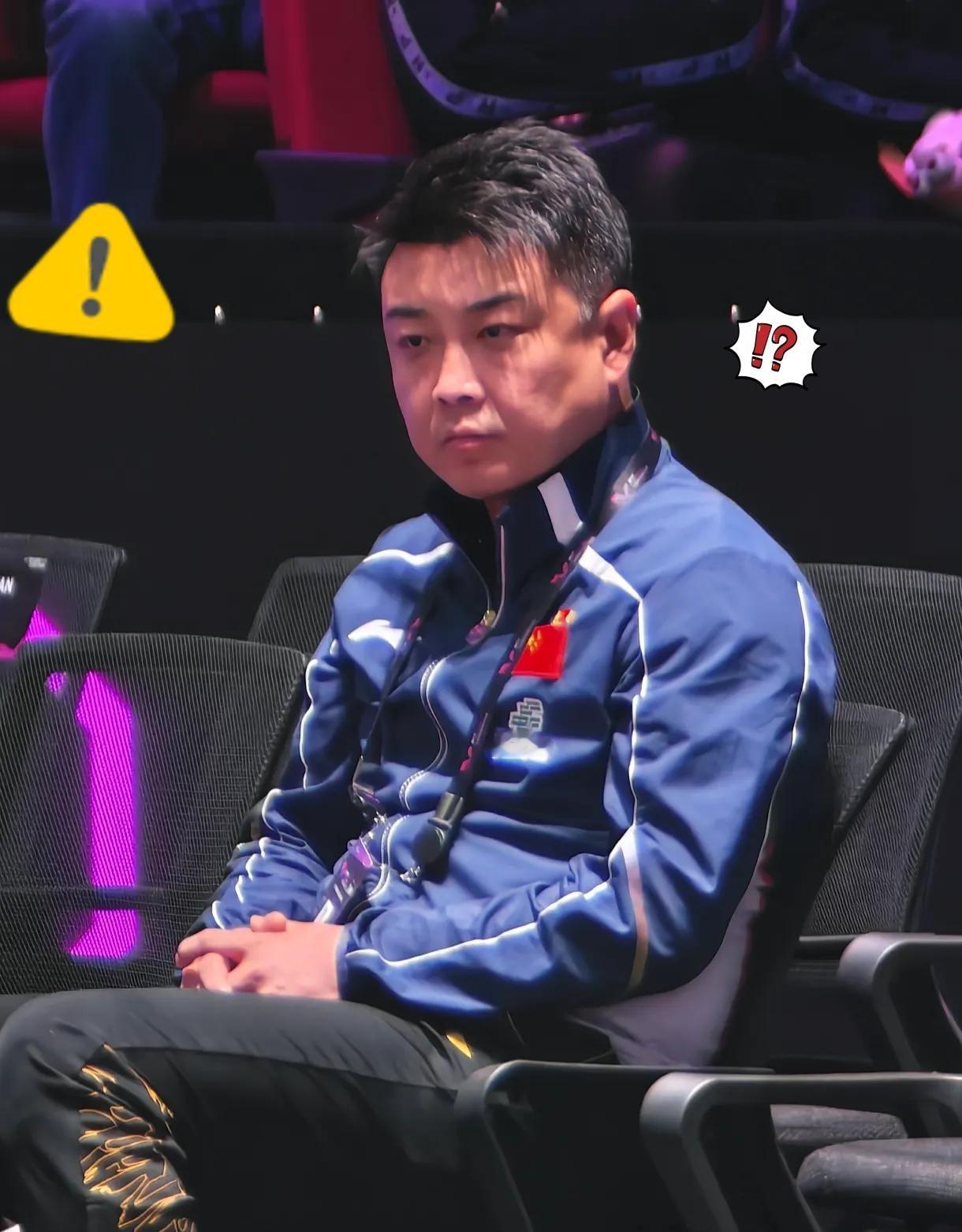 王皓彻底慌了，这下坐不住了，压力真的是来了！

乒超大连站首秀，王楚钦首局11-