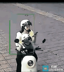 不得不说
这孩子能长这么大真不容易啊
这得遭了多少罪啊[笑哭]