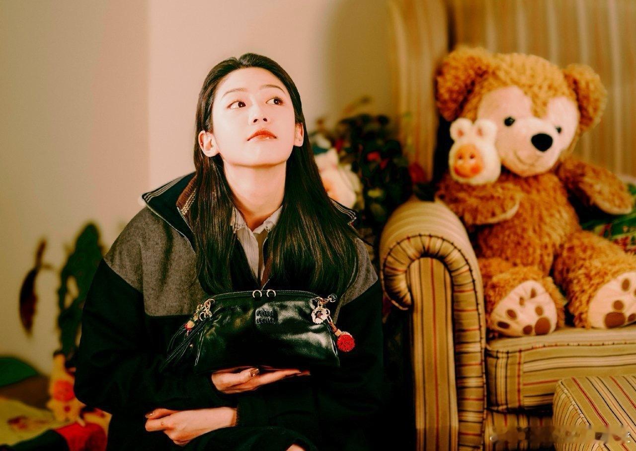 MiuMiu 要给向涵之title了吗？ 