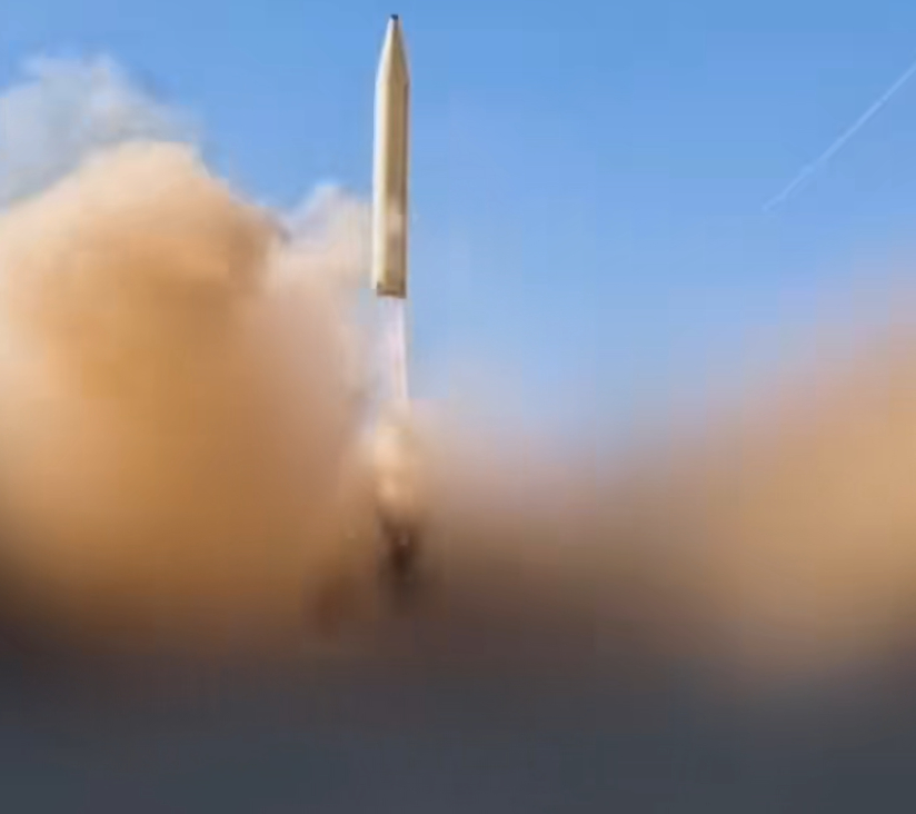 【军事美以伊最新局势美伊以冲突 当地时间3月6日，伊朗伊斯兰革命卫队发布公告称，