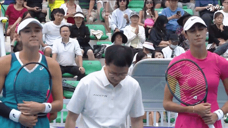 #广网2024# 女单决赛，塞尔维亚姑娘达尼洛维奇6-3/6-1轻取资格赛选手多