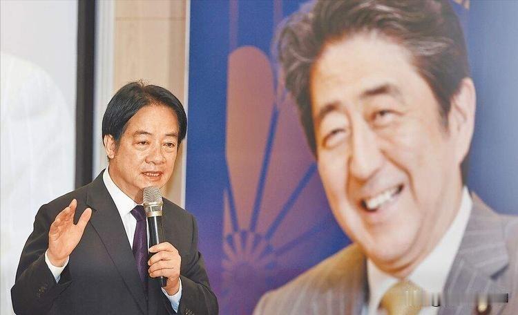 自“台独汉奸”集团窃据台湾省以来，台独汉奸大头目媚日言行屡刷纪录，简直到了无以复