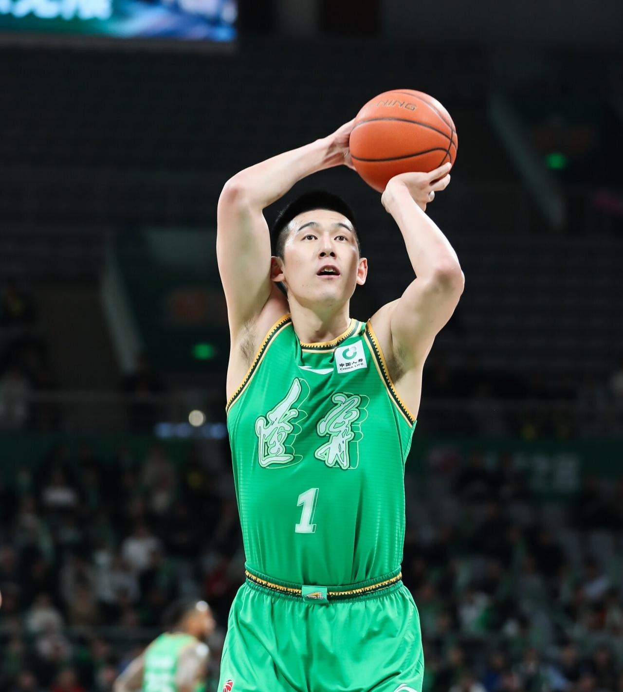 辽宁大将付豪真的打出了身价！虽然今天辽宁在客场以67：75不敌北京，但是付豪的表