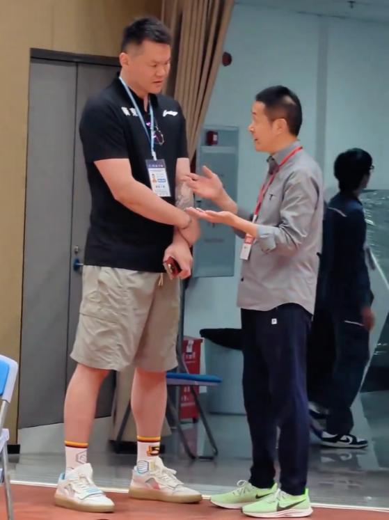 陈海涛陷入进退两难！据广东体育圈内媒体人消息，广东男篮为满足新赛季准入标准，或将