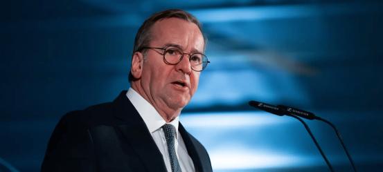 德国对乌克兰那点支持，现在彻底变味了，以前吧，还只是单纯送点武器、给点援助，现在