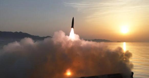 朝鲜放狠话，必须让日本后悔，话音落下，导弹直射日本海。

2026年8月6日下午