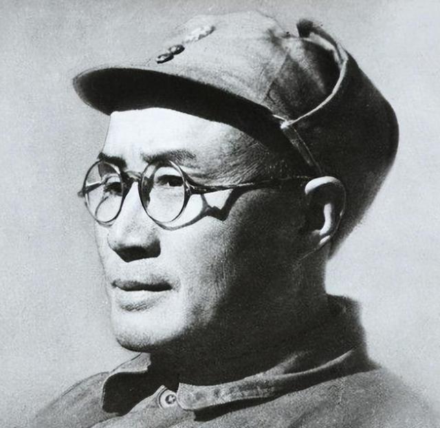 彭德怀在大会上指着刘伯承怒骂：不要忘了，红军时期，教条主义可是逼死过革命同志的！