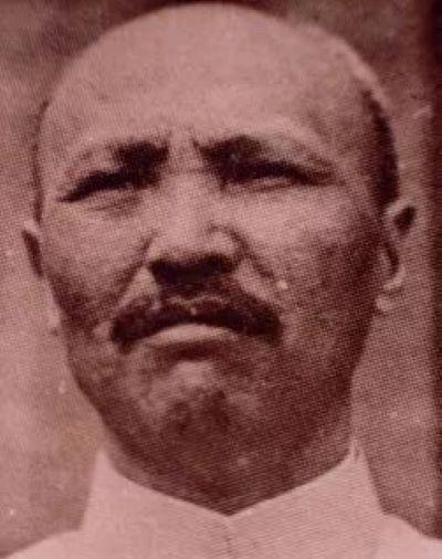 1947年，肖永银活捉孙殿英后，刘伯承就紧急给他发了电报：“孙殿英身边有两个红色