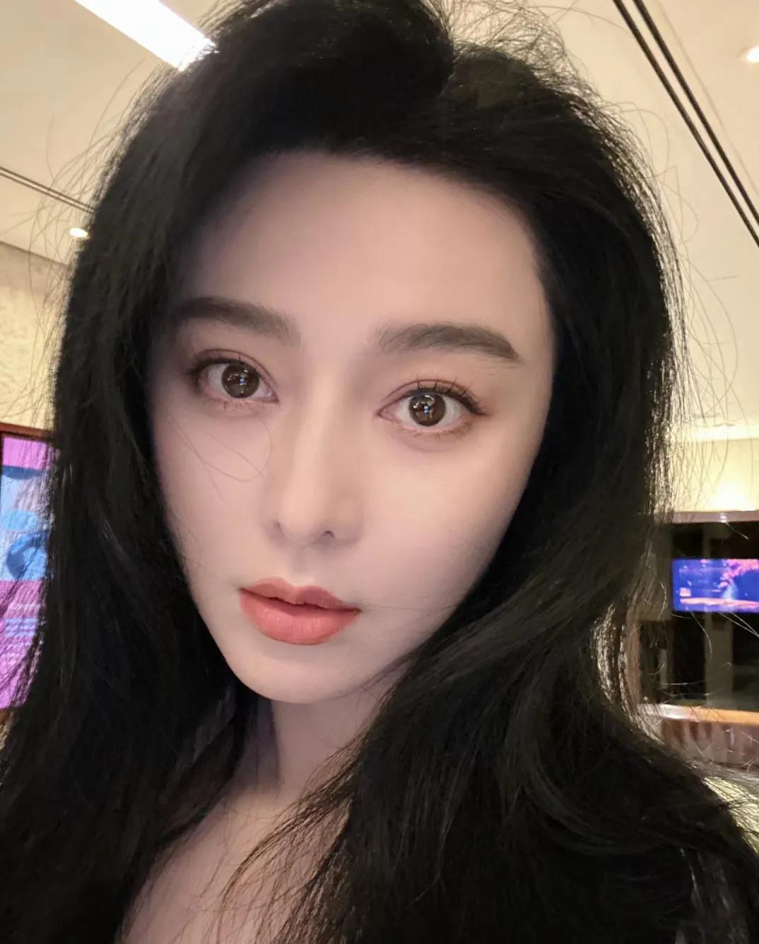 范冰冰还是这么漂亮呀