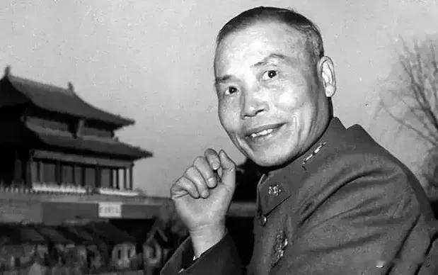 20 世纪 40 年代末，国民党统治进入晚期。1949 年元旦，蒋介石发表《新年