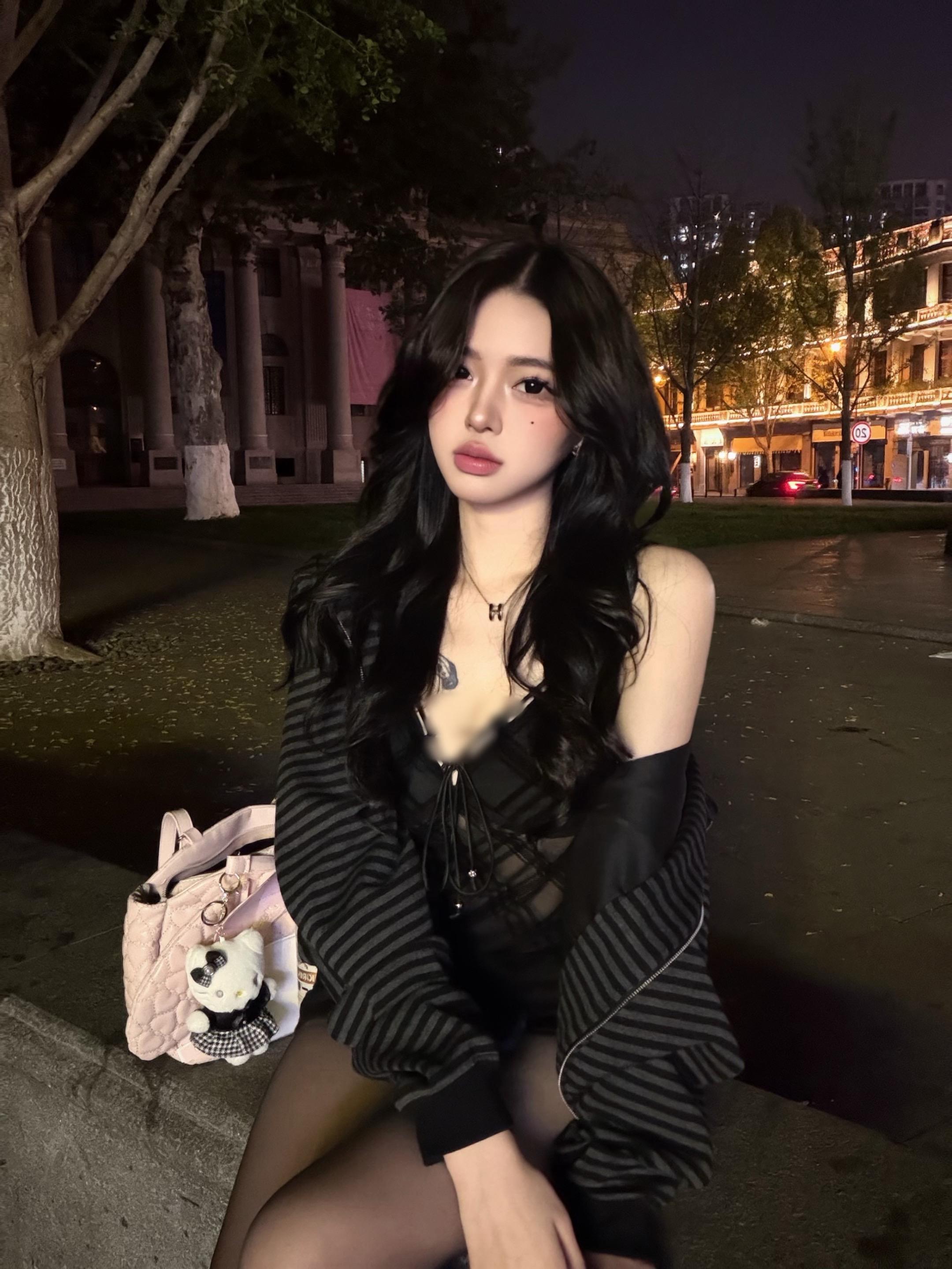 𝑹𝒂𝒊𝒏𝒚 𝒎𝒐𝒐𝒅.-