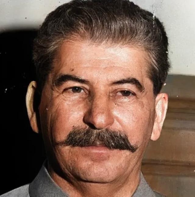 1941年，日本偷袭珍珠港后，斯大林激动地跳了起来，高呼：“干得漂亮！” 丘吉尔