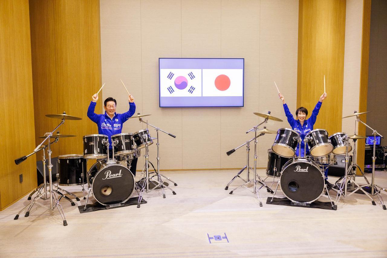 日媒称，日本高市早苗计划本月中旬去韩国见李在明，讨论经济安保合作、能源稳定供应、